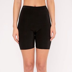 *PrettyLittleThing* Slinky Biker shorts